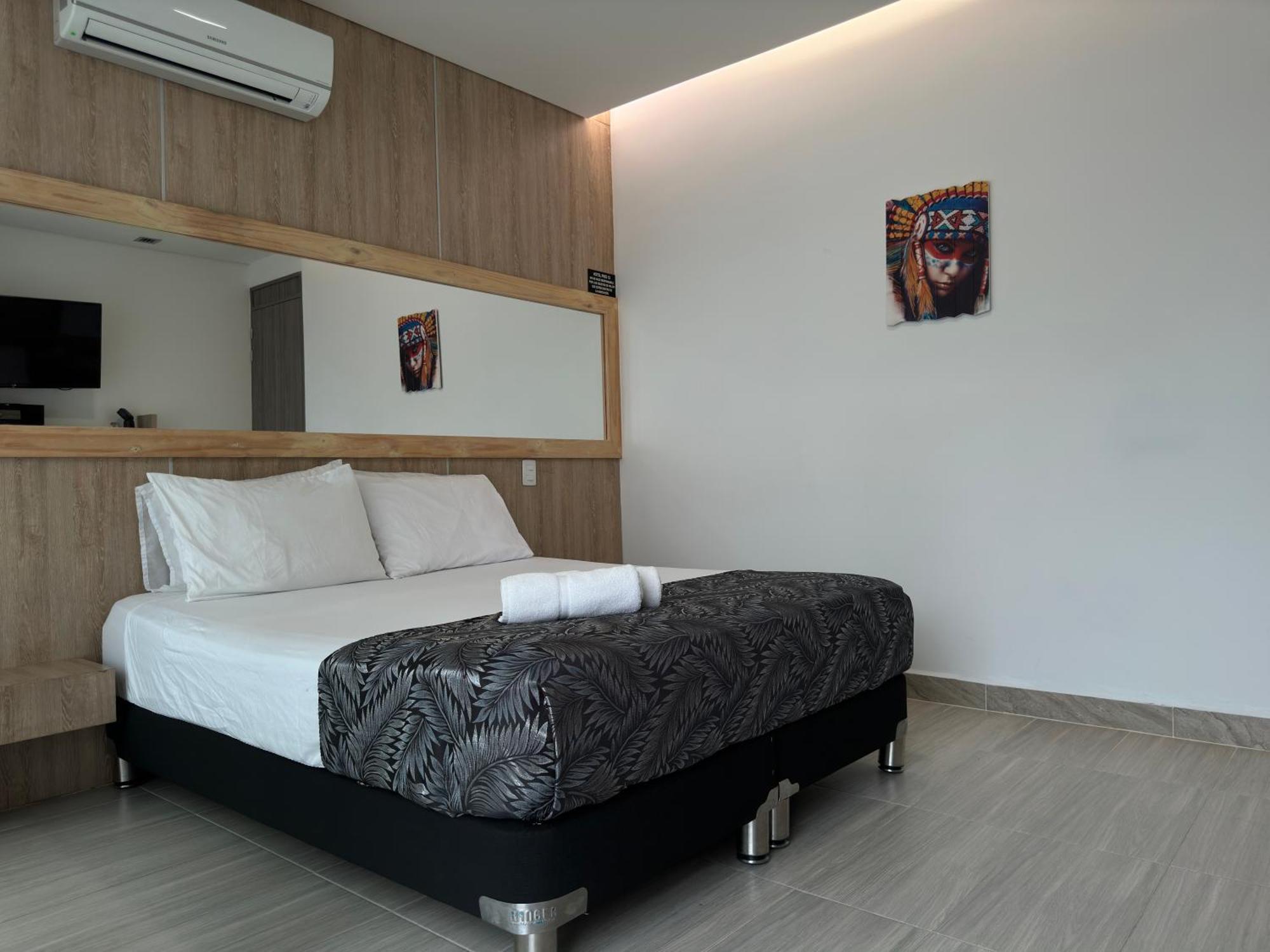 Hotel Piso 12 Bello Eksteriør billede